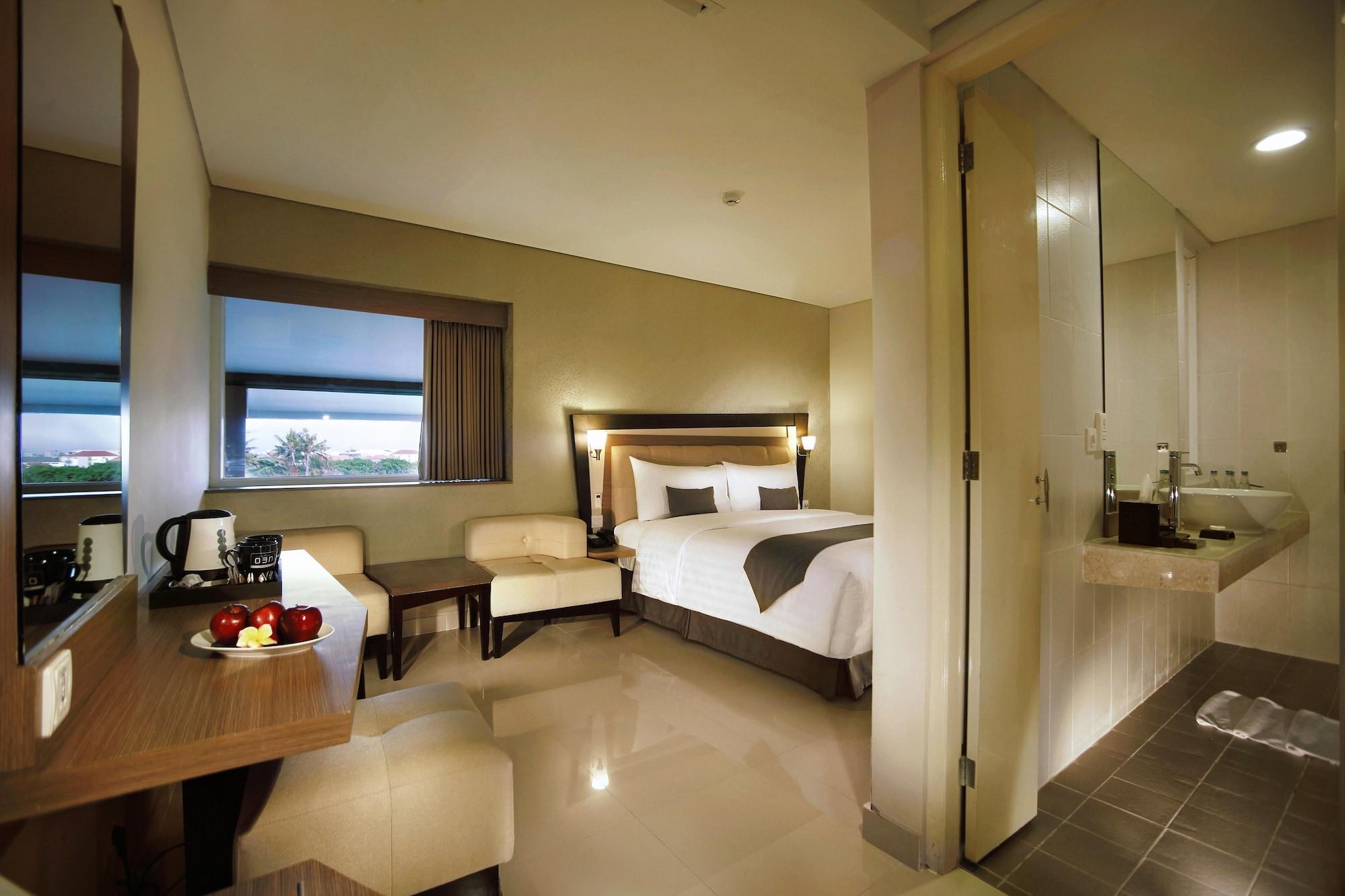 Hotel Neo - Kuta, Jelantik Legian Zewnętrze zdjęcie