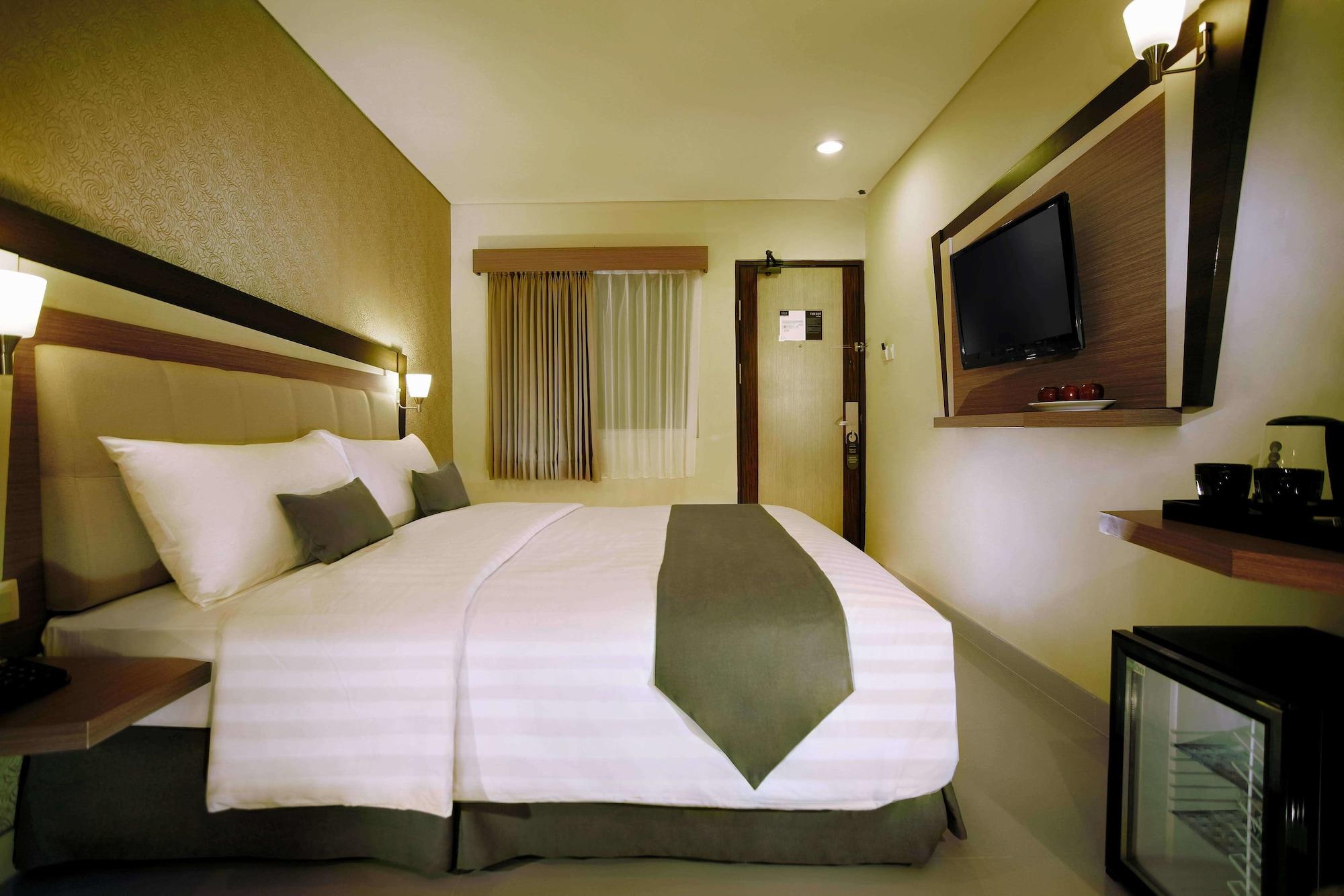 Hotel Neo - Kuta, Jelantik Legian Zewnętrze zdjęcie