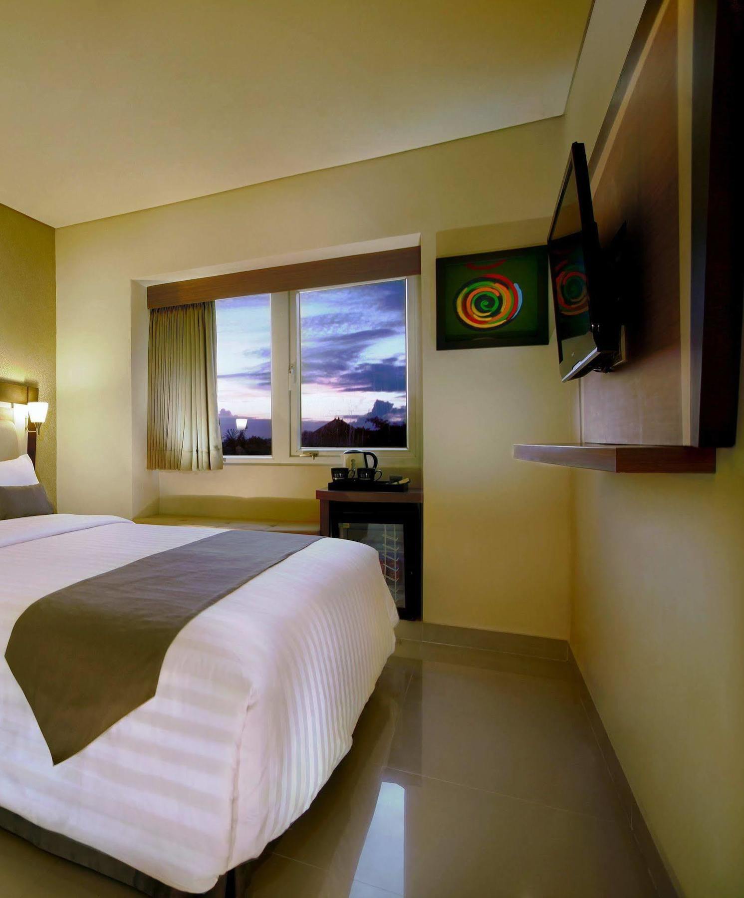Hotel Neo - Kuta, Jelantik Legian Zewnętrze zdjęcie